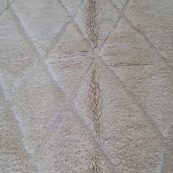 Alternative view of Tapis Berbère Mrirt - Nuage blanc